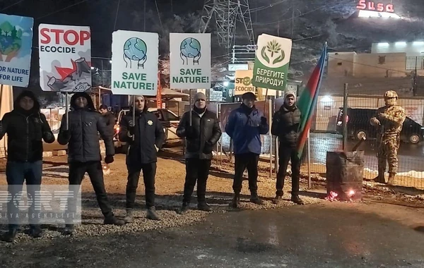 Havanın soyuq olmasına baxmayaraq, Xankəndi-Laçın yolunda aksiya davam edir - FOTO