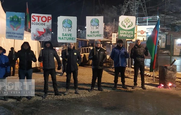 Havanın soyuq olmasına baxmayaraq, Xankəndi-Laçın yolunda aksiya davam edir - FOTO