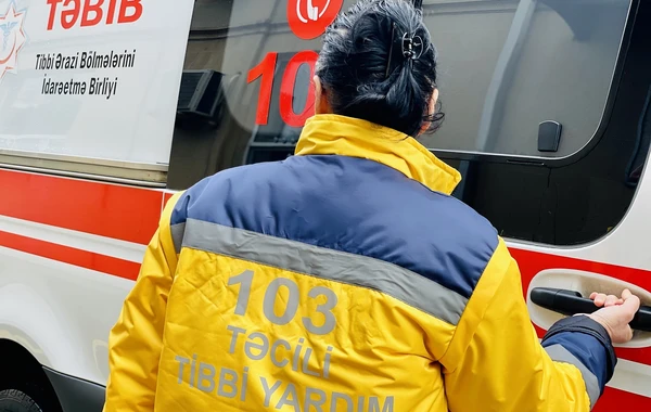 Bakıda 49 nəfər qarda yıxılaraq xəsarət aldı
