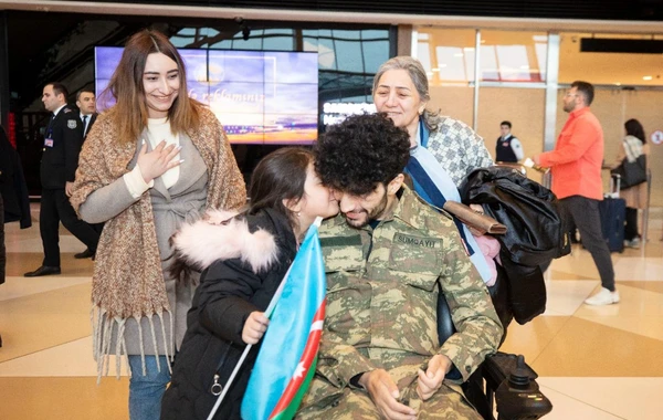 Türkiyəyə göndərilən daha bir qazimiz sağalaraq Vətənə qayıdıb - FOTO