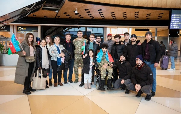 Türkiyəyə göndərilən daha bir qazimiz sağalaraq Vətənə qayıdıb - FOTO