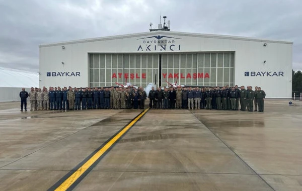 Azərbaycan hərbçiləri Türkiyədə “Bayraktar AKINCI”nın istifadəsinə dair kurs keçib - FOTO