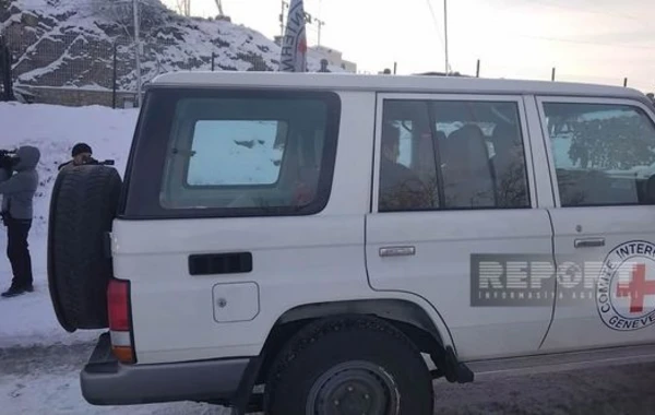 Сегодня по дороге Ханкенди - Лачын проехали 18 автомобилей миротворцев - ОБНОВЛЕНО + ФОТО