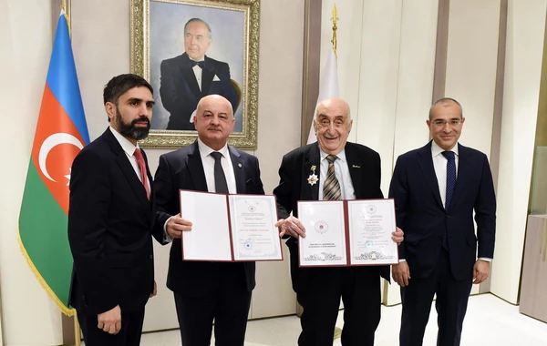 Xoşbəxt Yusifzadənin 93 yaşının tamam olması münasibətilə SOCAR-da tədbir keçirilib - FOTO