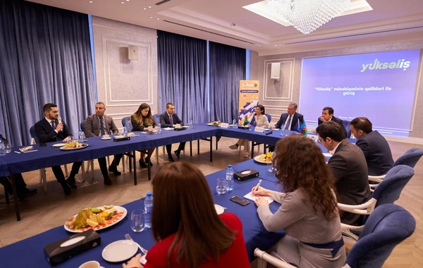 Prezidentin köməkçisi “Yüksəliş” müsabiqəsinin qalibləri ilə görüşüb - FOTO
