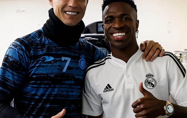Ronaldo "Real"ın futbolçuları ilə görüşdü - FOTO/VİDEO