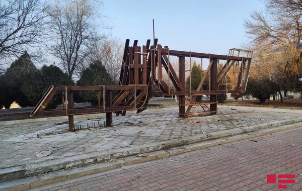 Naxçıvanda inşa edilən bu abidə sökülüb - FOTO