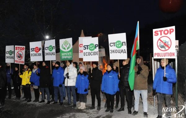 Laçın-Xankəndi yolu: dinc aksiya gecə saatlarında da davam edir - FOTO