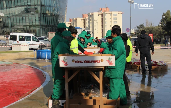 Şəhidlər Xiyabanında 20 Yanvar faciəsinin ildönümünə hazırlıq prosesindən FOTOLAR