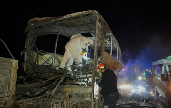 Türkiyədə hərbçilərin olduğu avtobus qəza törətdi: 3 ölü 37 yaralı - FOTO