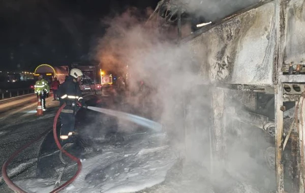 Türkiyədə hərbçilərin olduğu avtobus qəza törətdi: 3 ölü 37 yaralı - FOTO
