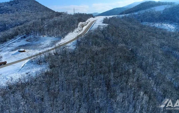 Qarlı "Zəfər Yolu"ndan görüntülər - FOTO/VİDEO