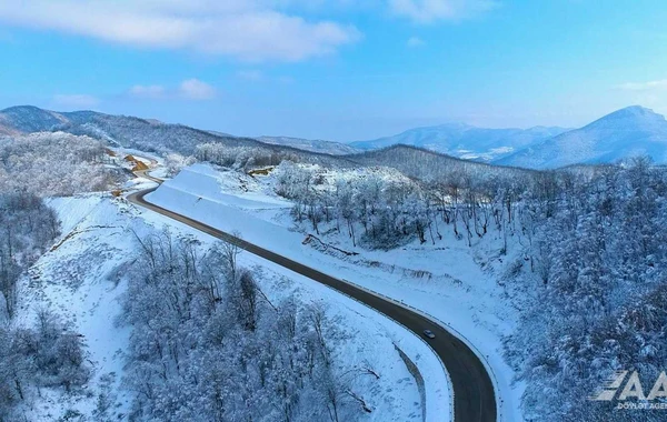Qarlı "Zəfər Yolu"ndan görüntülər - FOTO/VİDEO