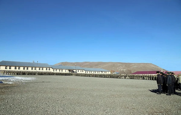 Baş Qərargah rəisi Ermənistanla sərhədə gedib, komandoların məşğələlərini izləyib - FOTO
