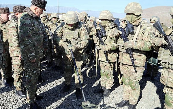 Начальник Генштаба посетил расположенную на границе с Арменией воинскую часть коммандос - ФОТО