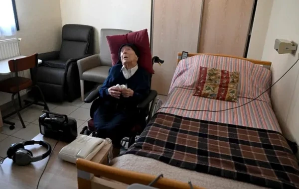 Dünyanın ən yaşlı sakini vəfat edib - FOTO