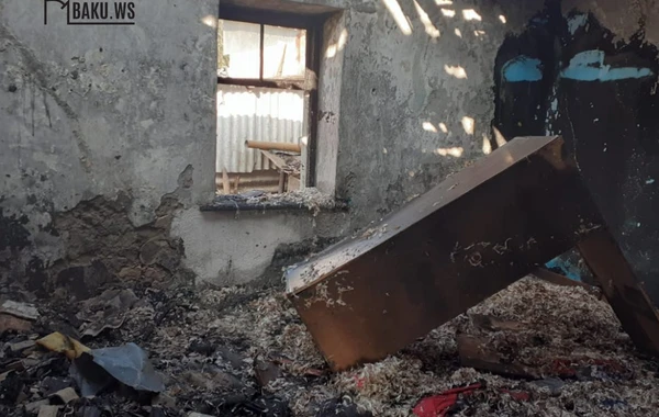 Azərbaycanda daha bir şəhid ailəsinin evi yanaraq kül oldu - FOTO/VİDEO