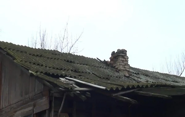 Ağdaşda xəstələrin həyatı üçün təhlükə saçan tibb məntəqəsi - FOTO