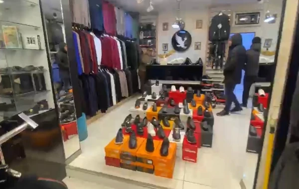 Bakıda geyim mağazasının fəaliyyəti dayandırıldı - FOTO/VİDEO