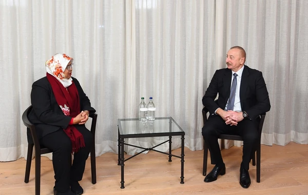 Prezident İlham Əliyev Davosda BMT-nin Məskunlaşma Proqramının icraçı direktoru ilə görüşüb - FOTO - YENİLƏNİB