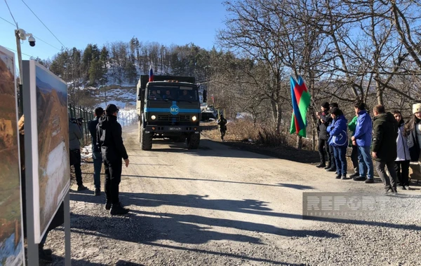 Bu gün Xankəndidən Laçına sülhməramlıların 35 avtomobili maneəsiz keçib - FOTO - YENİLƏNİB