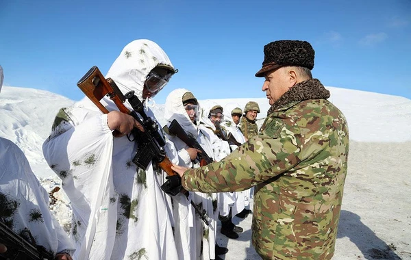 Kəlbəcər və Laçında hərbi hissələrin döyüş hazırlığı yoxlanılıb - FOTO