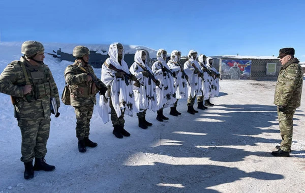 Проверена боеготовность воинских частей в Кельбаджаре и Лачыне - ФОТО
