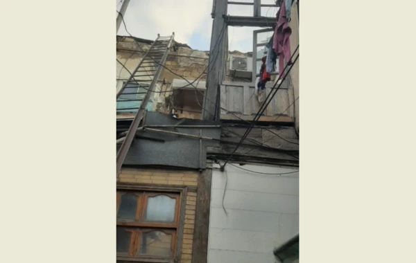 Söküləcək binanın sakinləri kompensasiyadan narazıdır - "Həmin ərazidə kvadrata 2200 verilib" - FOTO