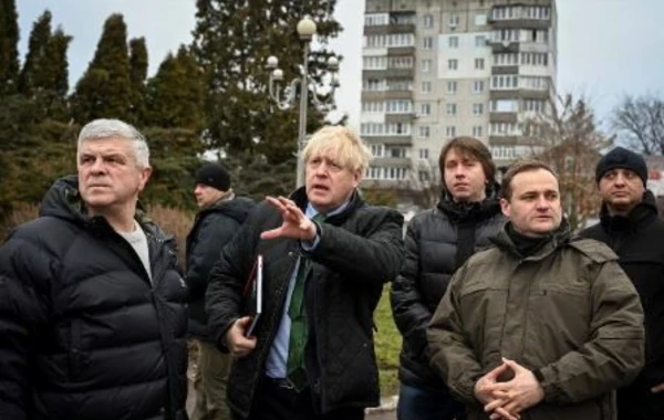 Boris Conson Ukraynaya gedib - FOTO