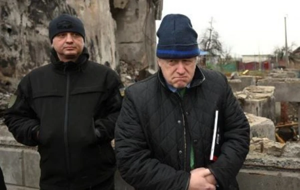 Boris Conson Ukraynaya gedib - FOTO