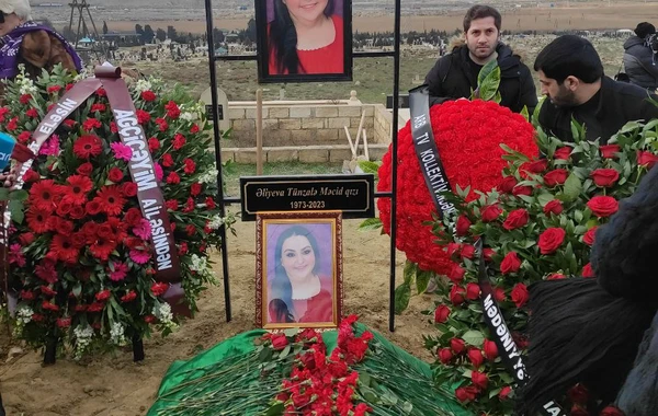 Əməkdar artist Tünzalə Əliyeva dəfn edildi - FOTO