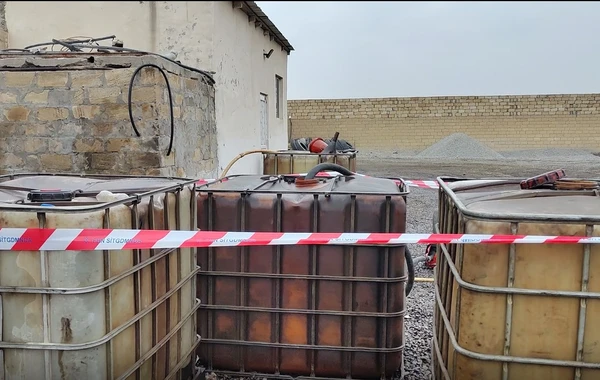 В Баку предотвращена незаконная продажа нефтепродуктов - ВИДЕО