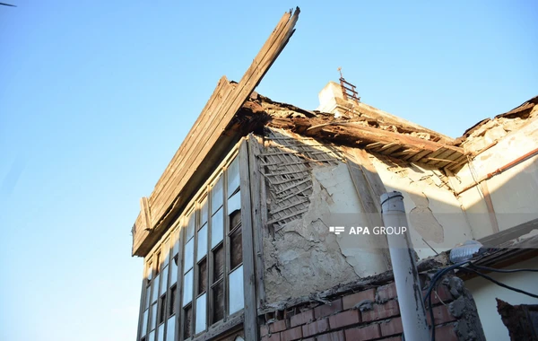 Bakıda daha bir bina sökülür: Sakinlərə kompensasiya ödəniləcək - FOTO