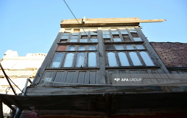 Bakıda daha bir bina sökülür: Sakinlərə kompensasiya ödəniləcək - FOTO