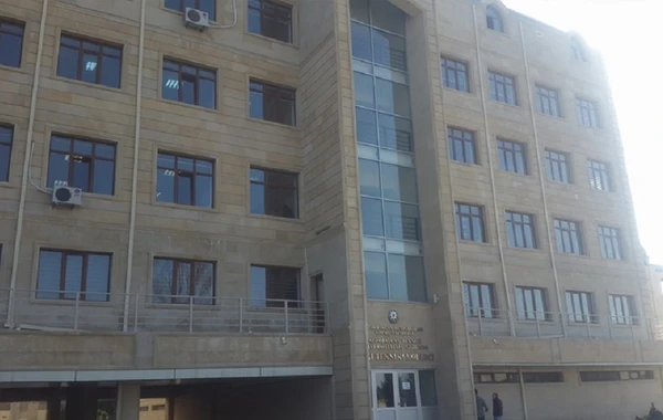 Bakıda kollecin bufetində müəllimlə tələbələr arasında dava: İşə nazirlik qarışdı...