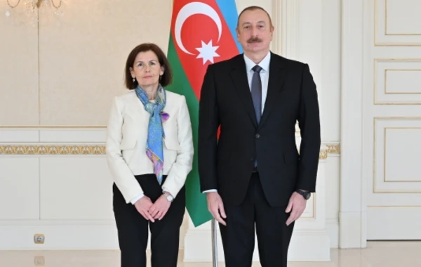 Президент Ильхам Алиев принял верительные грамоты нового посла Франции в Азербайджане - ФОТО