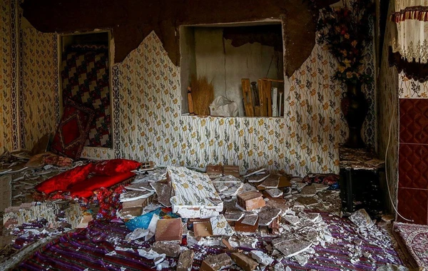 Более 970 человек пострадали при землетрясении в Иране - ОБНОВЛЕНО + ФОТО