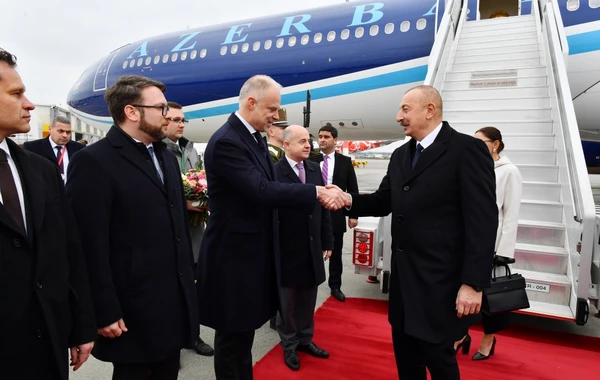 Президент Ильхам Алиев отправился с официальным визитом в Венгрию - ФОТО