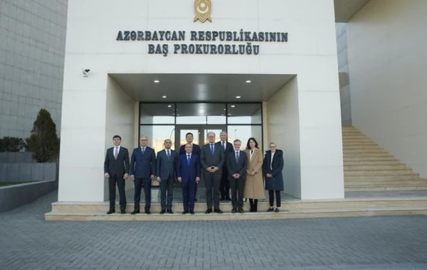 Kamran Əliyev Münhenin Baş prokuroruna terrorçuluğa qarşı mübarizə fəaliyyəti barədə məlumat verib - FOTO