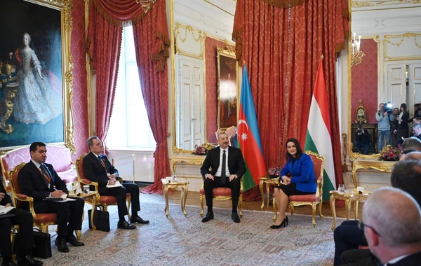 Состоялась встреча президентов Азербайджана и Венгрии в расширенном составе - ОБНОВЛЕНО + ФОТО