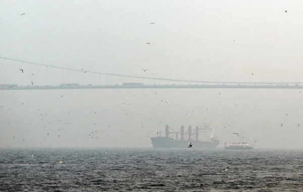 İstanbul boğazı gəmilər üçün ikitərəfli olaraq bağlandı