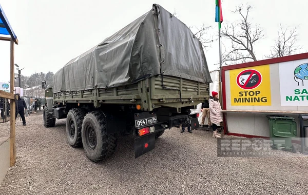 Сегодня по дороге Ханкенди-Лачын беспрепятственно проехали 57 автомобилей миротворцев - ОБНОВЛЕНО + ФОТО