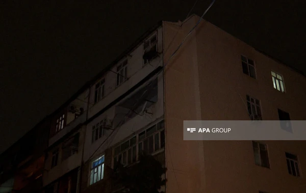 В Баку женщина и мужчина пытались покончить жизнь самоубийством - ФОТО