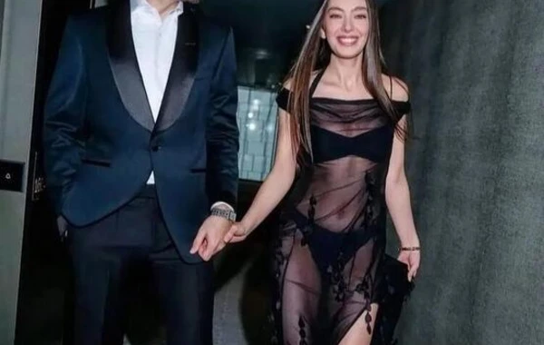 Neslihan Atagülün transparan libası müzakirələrə səbəb oldu - FOTO