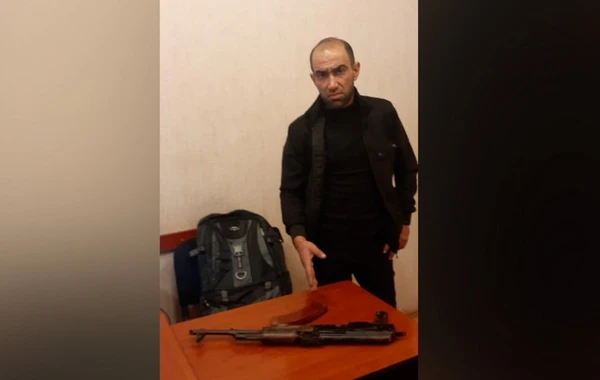 Sosial şəbəkələrdə cinayətkarlığı təbliğ edən şəxs "Kalaşnikov"la tutuldu - FOTO/VİDEO