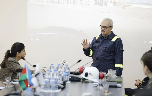 "Heydər Əliyev İli" və Gənclər Günü ilə əlaqədar könüllülərin SOCAR-da tədbiri keçirilib - FOTO