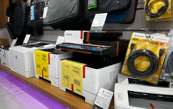 "Smartbox" mağazasından möhtəşəm fürsət - açılış günü gəl notbuk qazan - FOTO