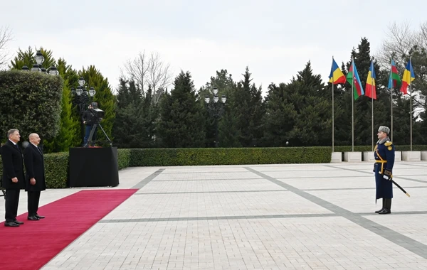 Состоялась церемония официальной встречи Президента Румынии - ФОТО