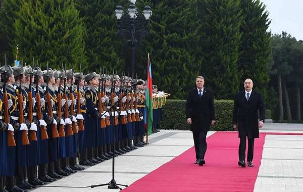 Состоялась церемония официальной встречи Президента Румынии - ФОТО