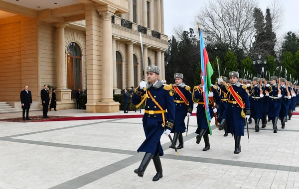 Состоялась церемония официальной встречи Президента Румынии - ФОТО